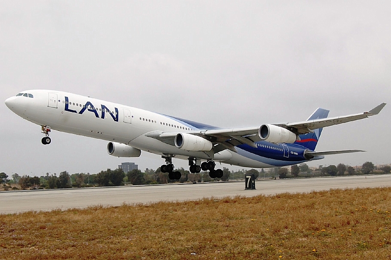 lax May9 2008 (554).JPG